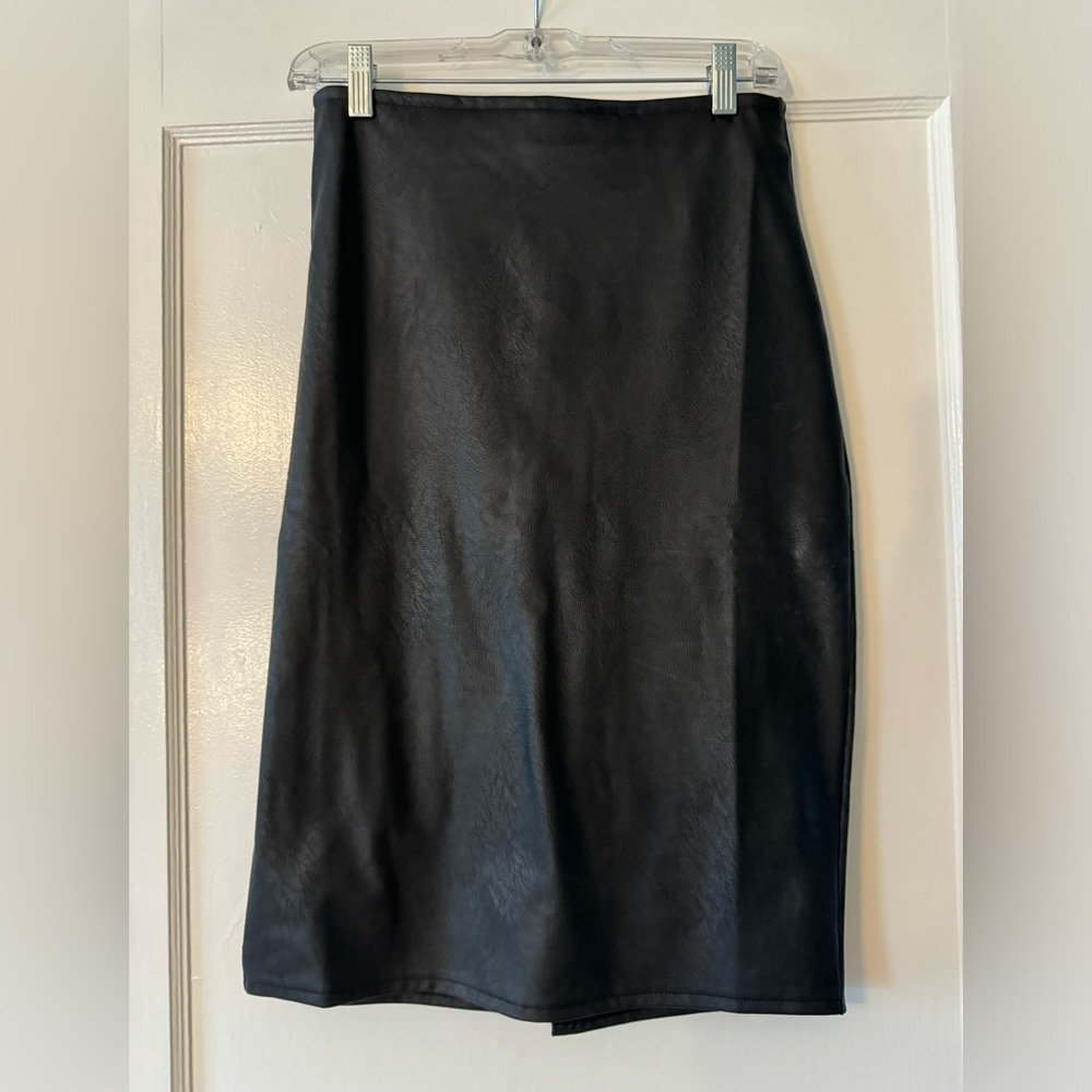Faux leather pencil skirt